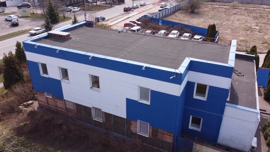 Ремонт фасада офисного здания с помощью системы «Омнифактор»